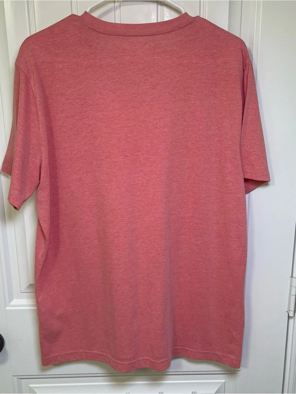 Banana Republic Mens Eco Premium Wash V-Neck T-Shirt Large Heathered Pink Coral